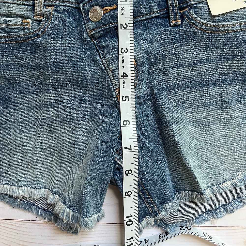 Abercrombie Kids Girls Denim Midi Shorts | Size 11/12 NWT - Picture 4 of 6